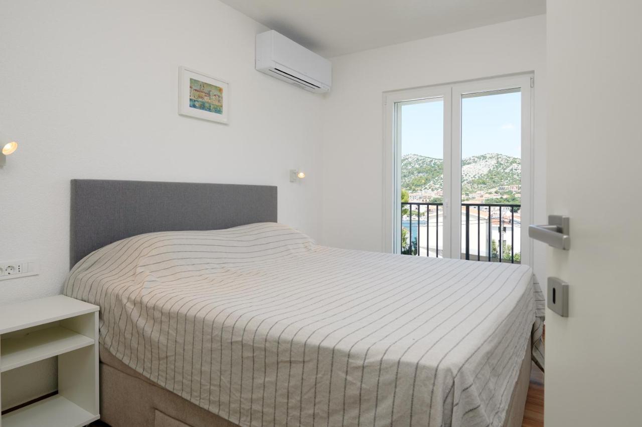 Nela & Sara - 2 Apartments With Heated Swimming Pool Сегет-Враница Экстерьер фото