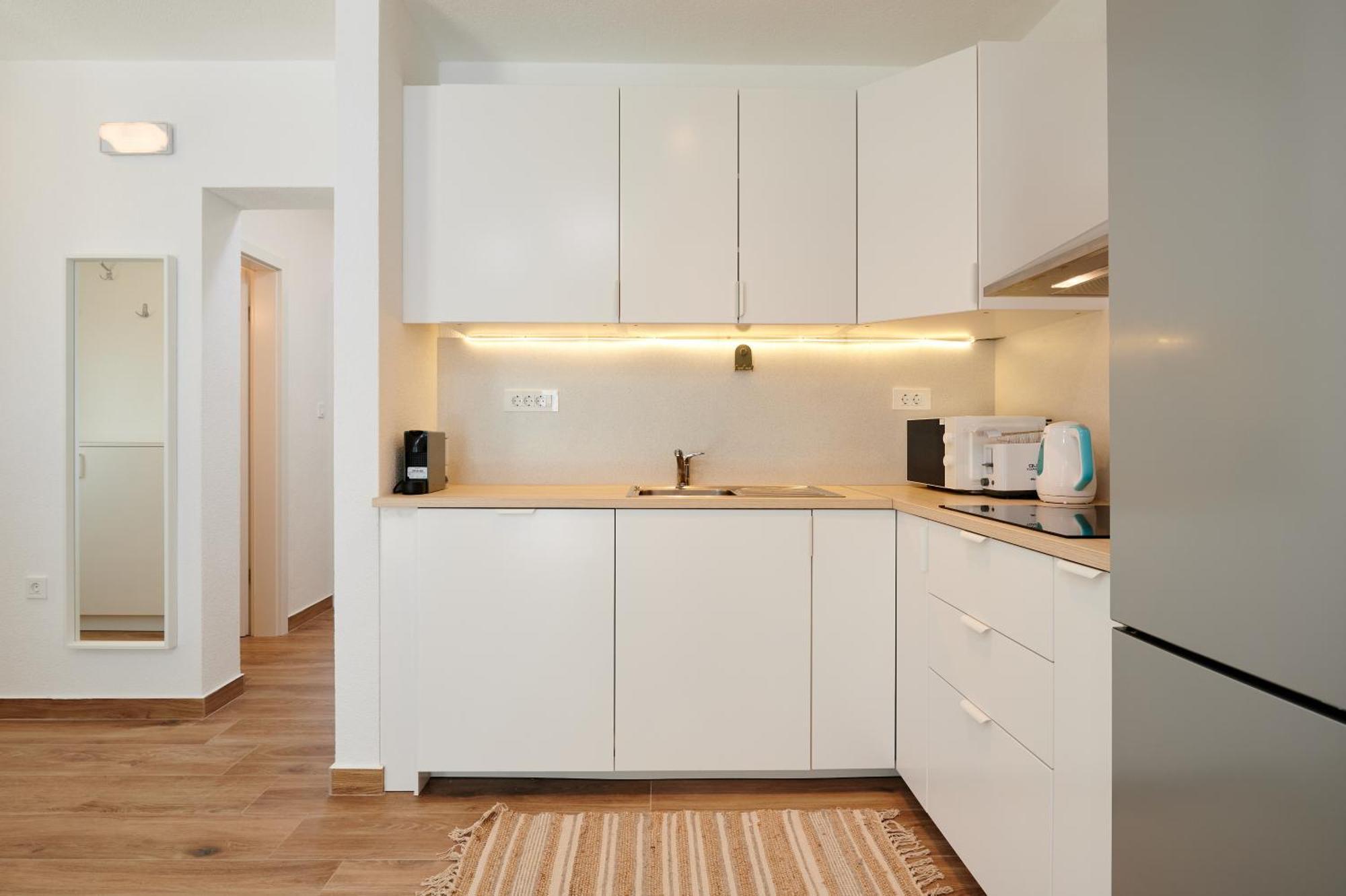 Nela & Sara - 2 Apartments With Heated Swimming Pool Сегет-Враница Экстерьер фото